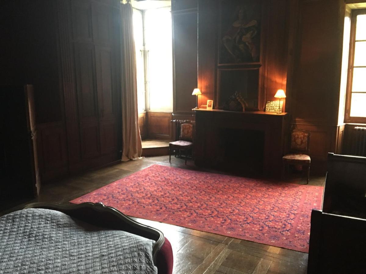 Chateau De Bourgon Montourtier Esterno foto